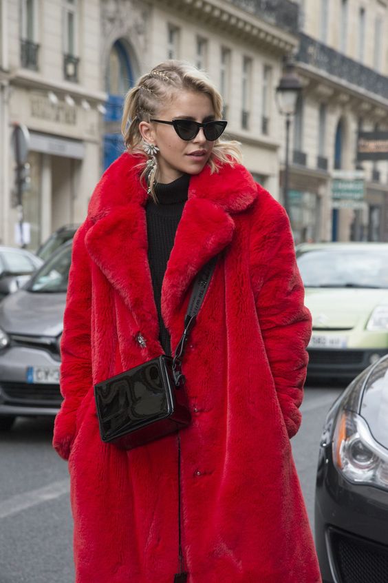 pelliccia ecologica rossa