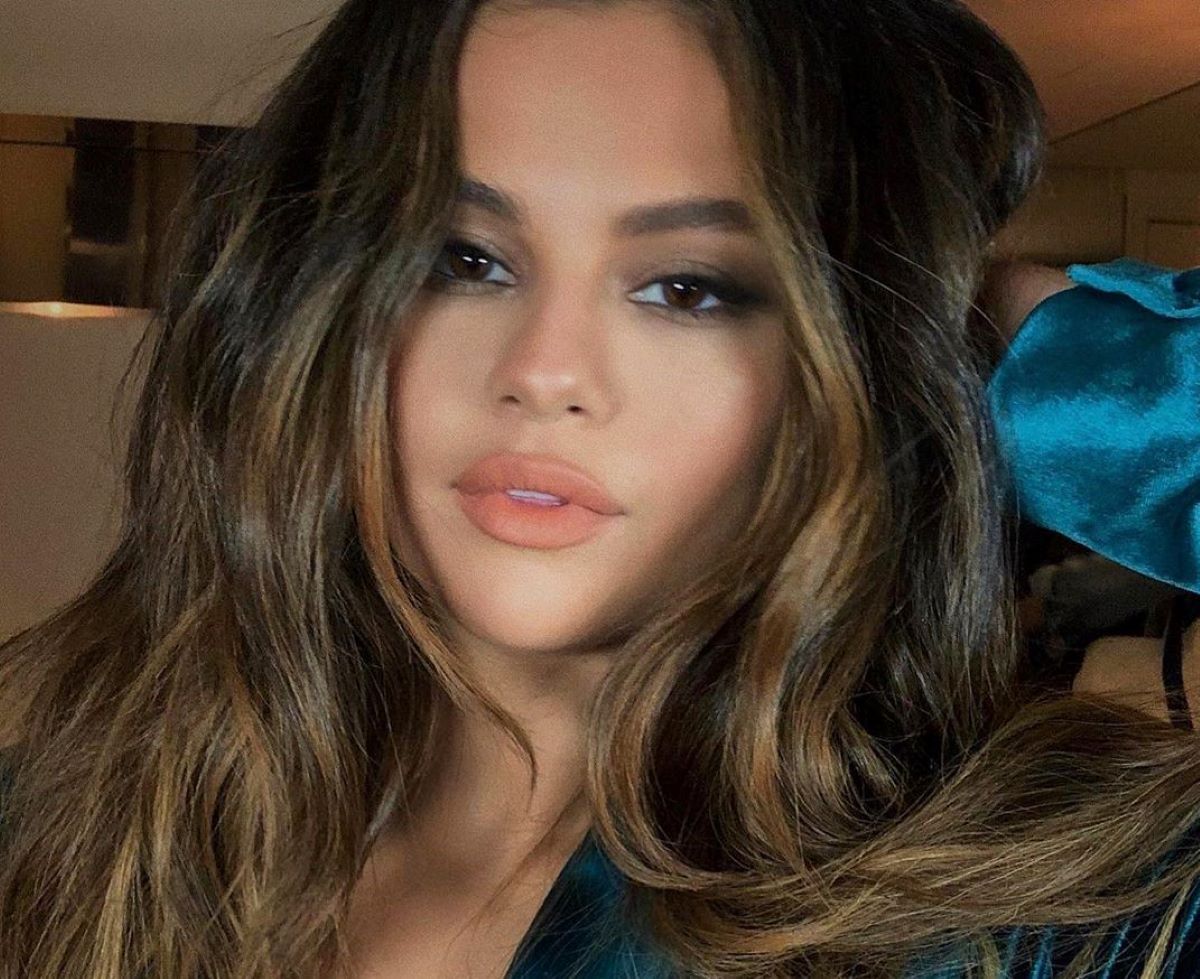 Capelli castani con riflessi miele