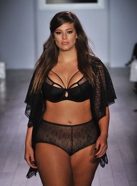 ashley graham storia