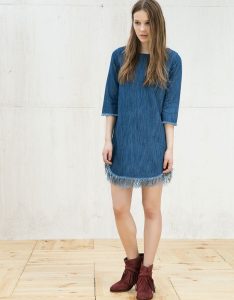 come indossare abiti stivaletti