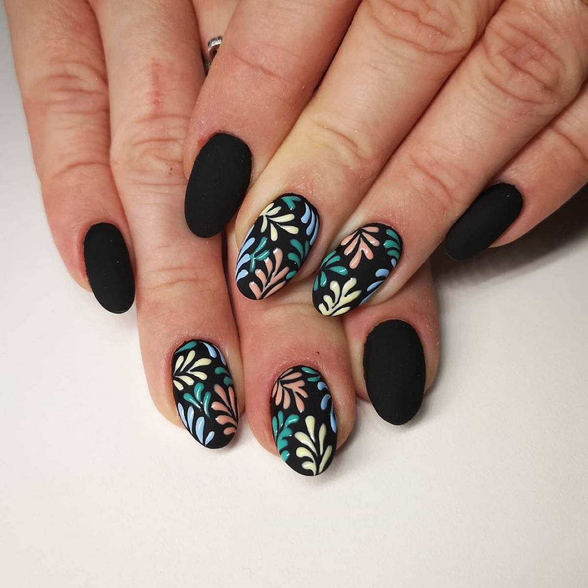 Tendenze unghie nere