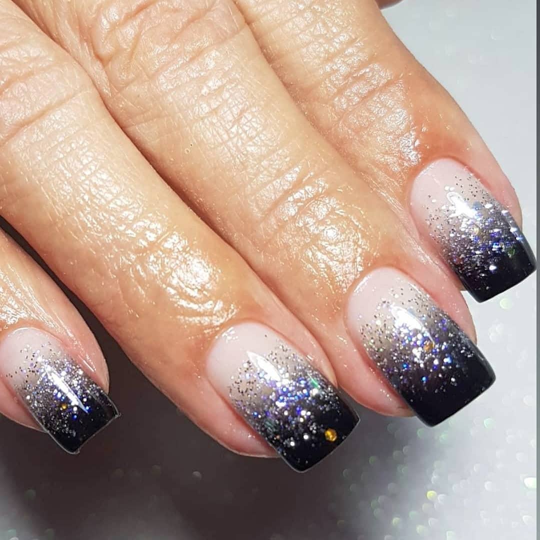 nail art total black