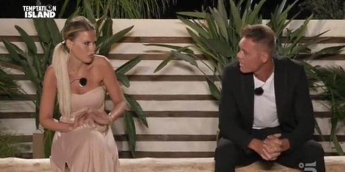 temptation island carlotta nello falò