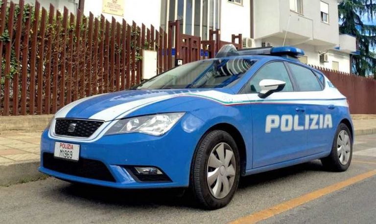 firenze, picchia la figlia: arrestato