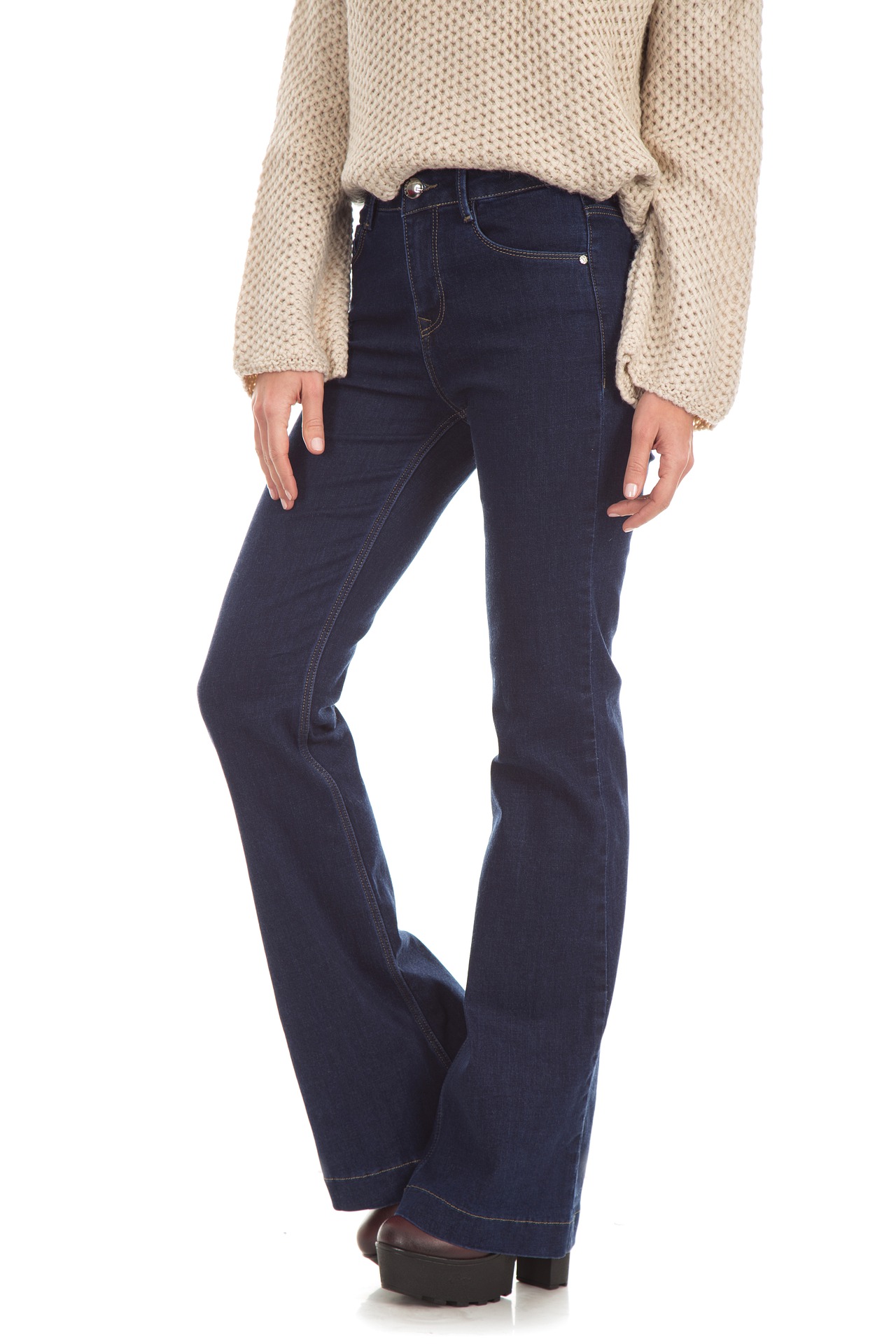 outfit jeans e tacchi come indossare