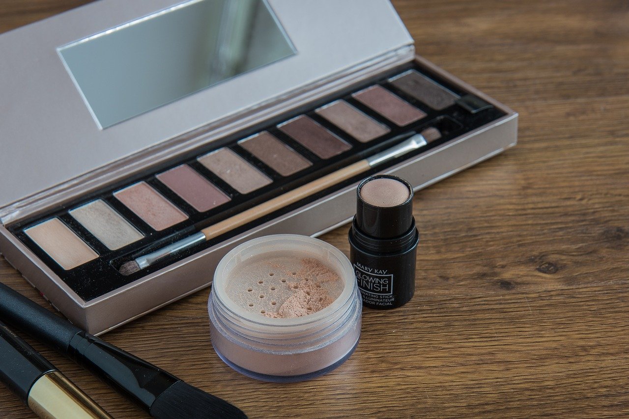 migliori correttori per occhiaie scure