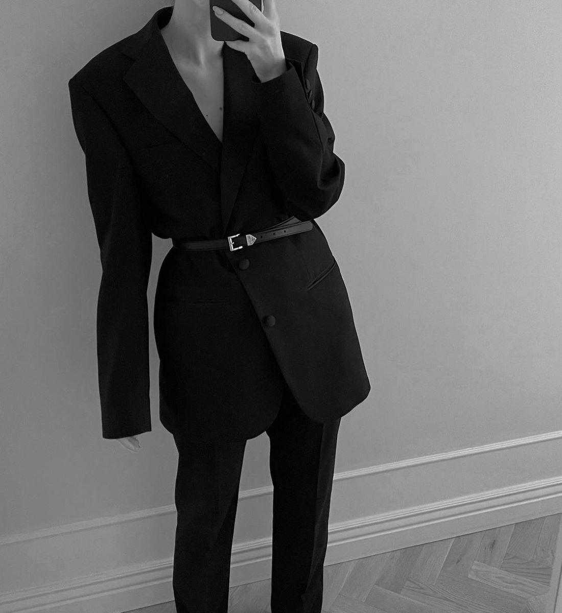 cintura sopra giacca nuovo trend