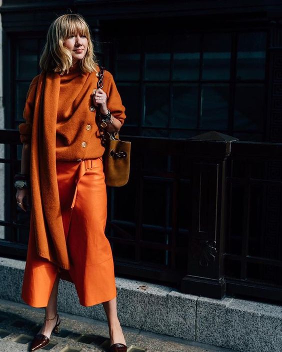 pantone color ruggine