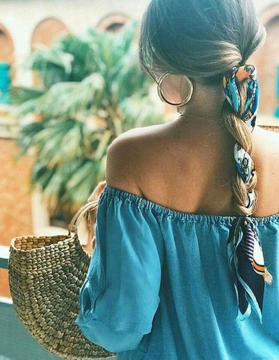 come indossare foulard e bandana sui capelli