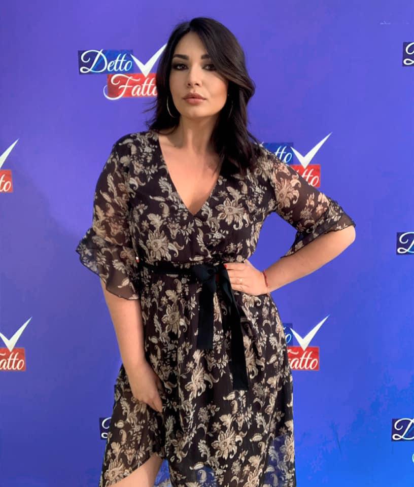 elisa d'ospina chi &egrave; 