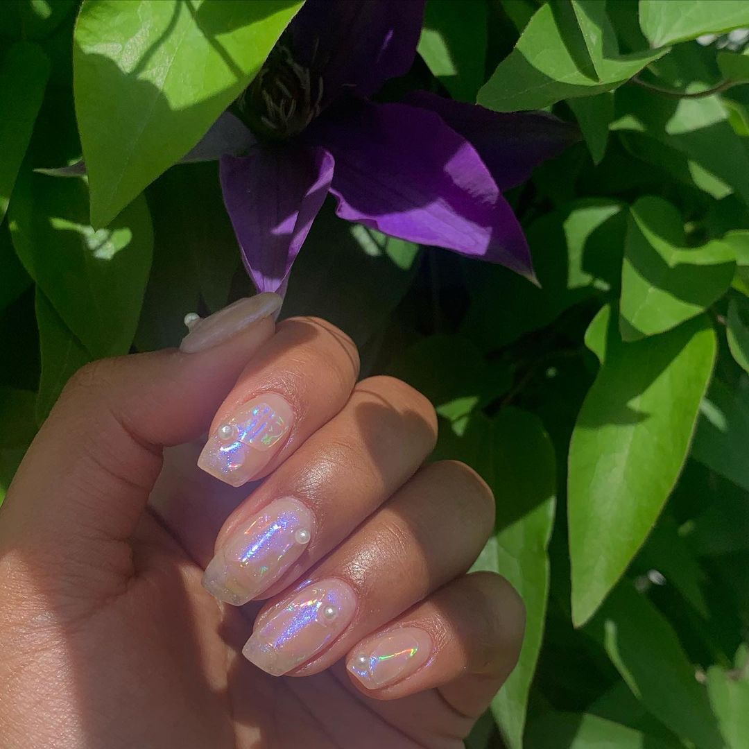 aurora nails trend