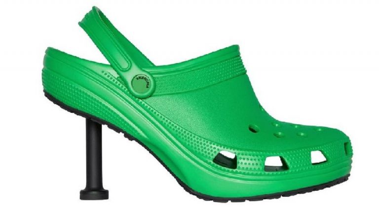 Balenciaga e Crocs: