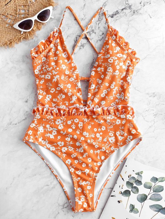 come scegliere il costume adatto al proprio fisico