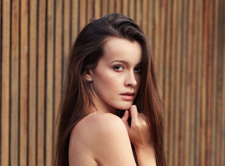 come avere capelli lisci senza piastra e phon