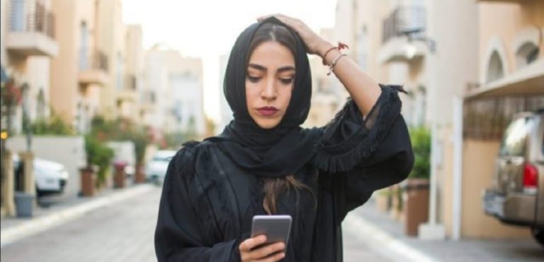 donne musulmane messe in vendita