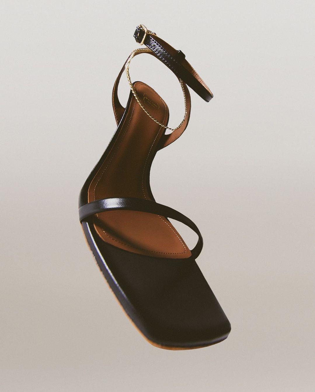 sandali estivi con tacco