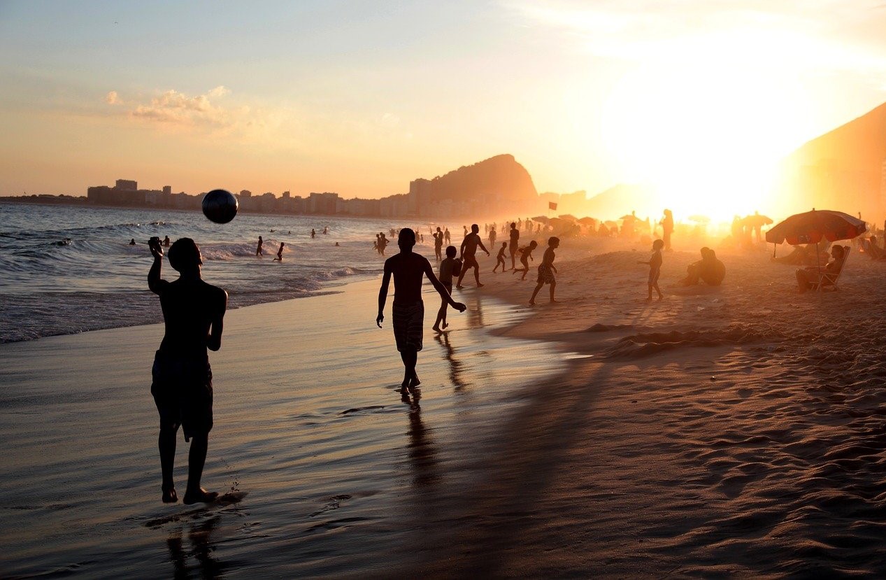 giochi da spiaggia adulti