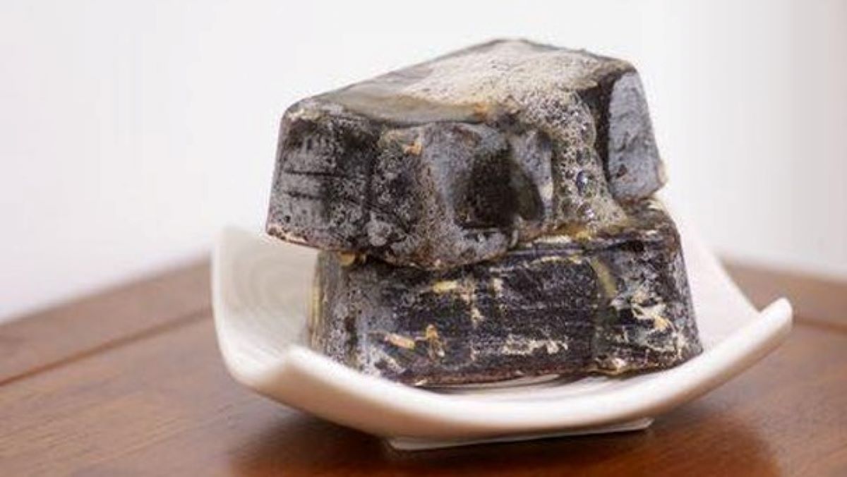 sapone nero proprietà