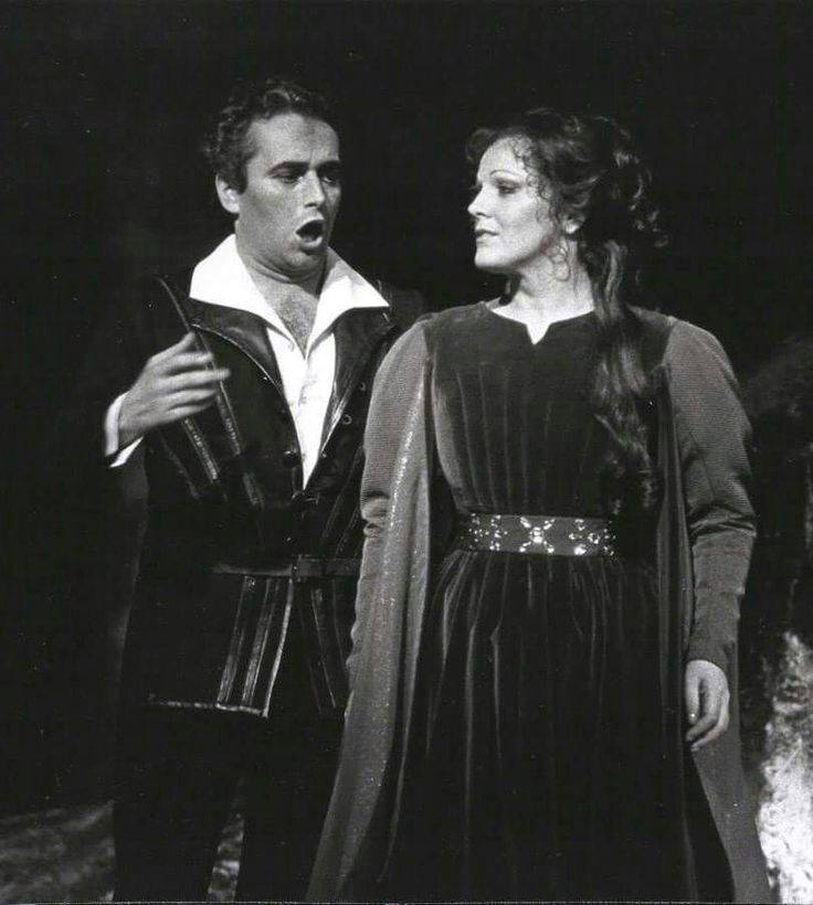 katia ricciarelli chi &egrave;