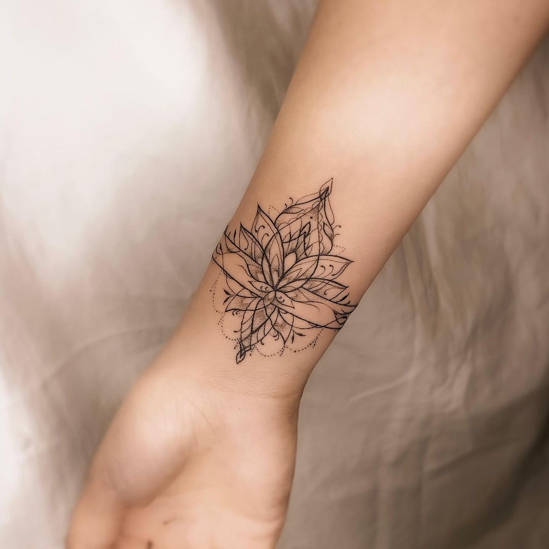 Tatuaggi piccoli femminili