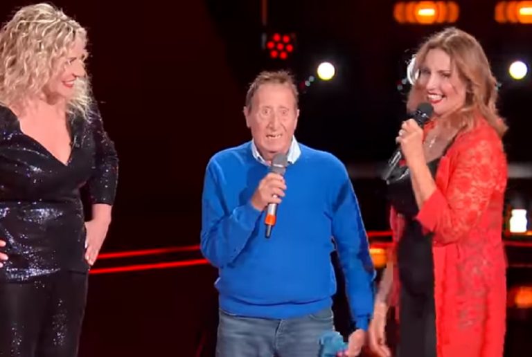 Stefania Corona con il marito Alvaro Vitali ed Antonella Clerici