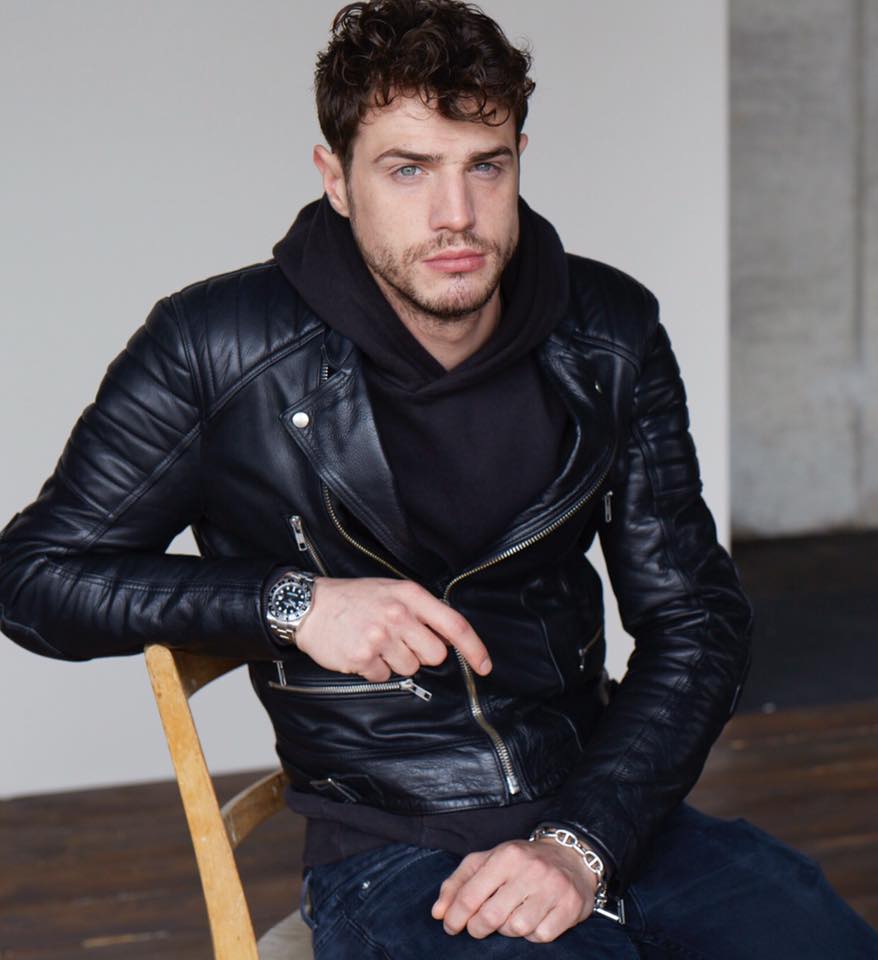 andrea cerelli chi &egrave;