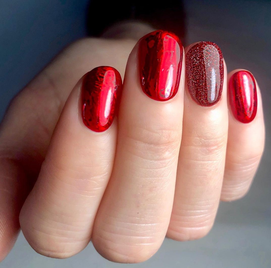 unghie rosse natalizie