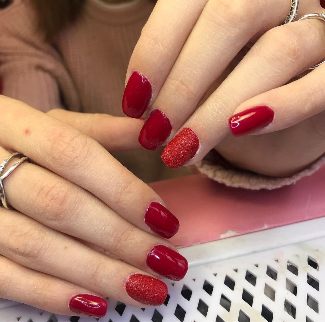 unghie rosse natalizie