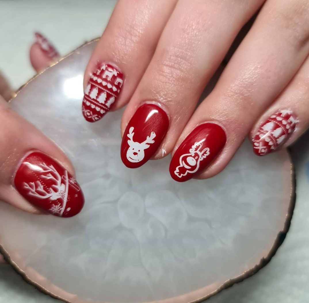 unghie rosse natalizie