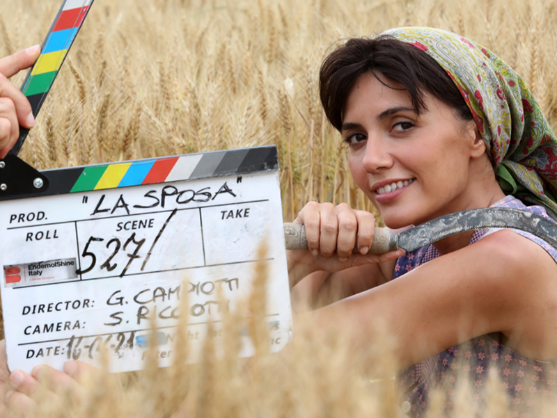 la sposa serena rossi