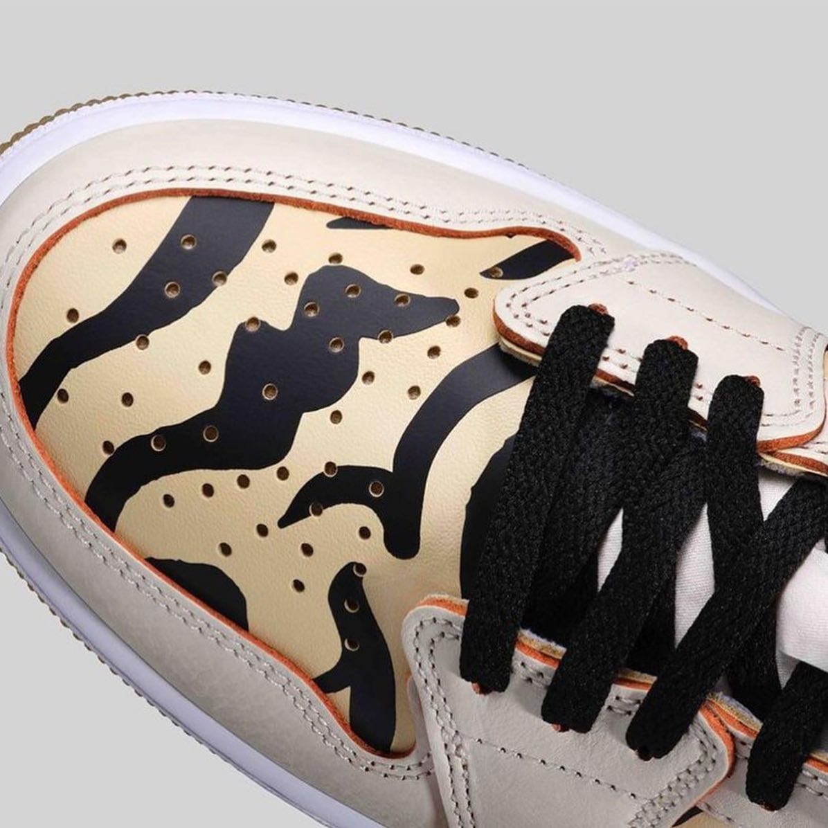 sneakers air jordan 2022 anno della tigre