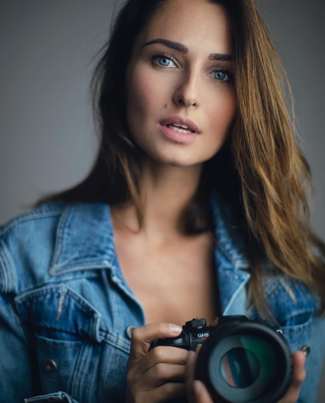 anna safroncik chi &egrave;