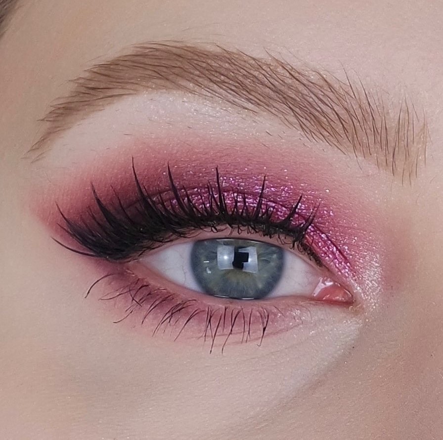 rosa colore febbraio 2022