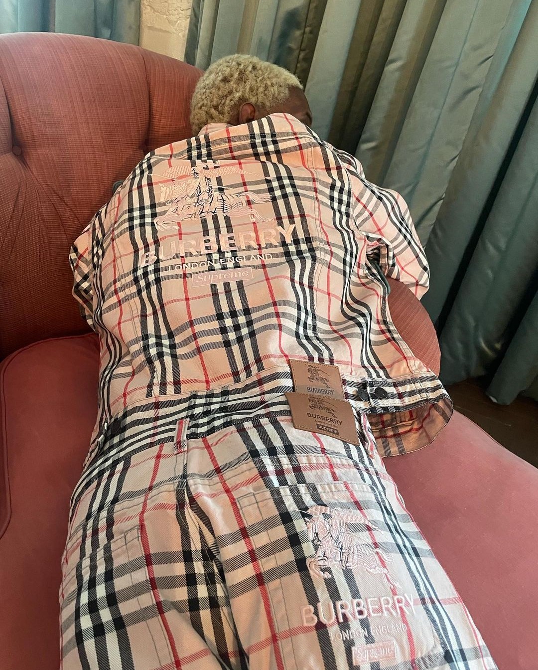 burberry supreme collezione