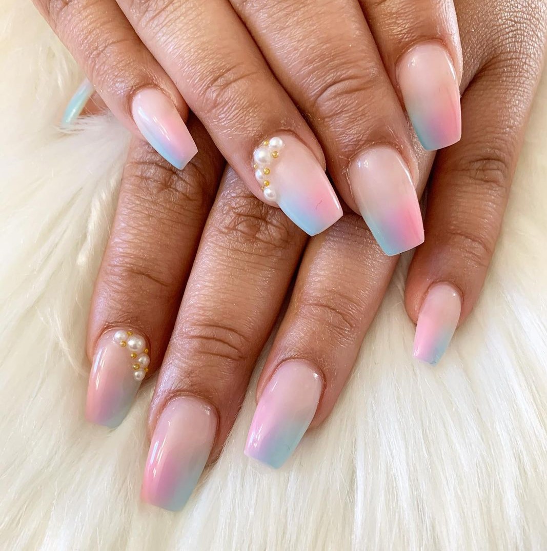 manicure con le perle