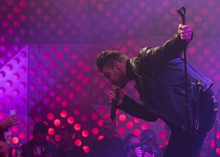 Follya chi sono e brani