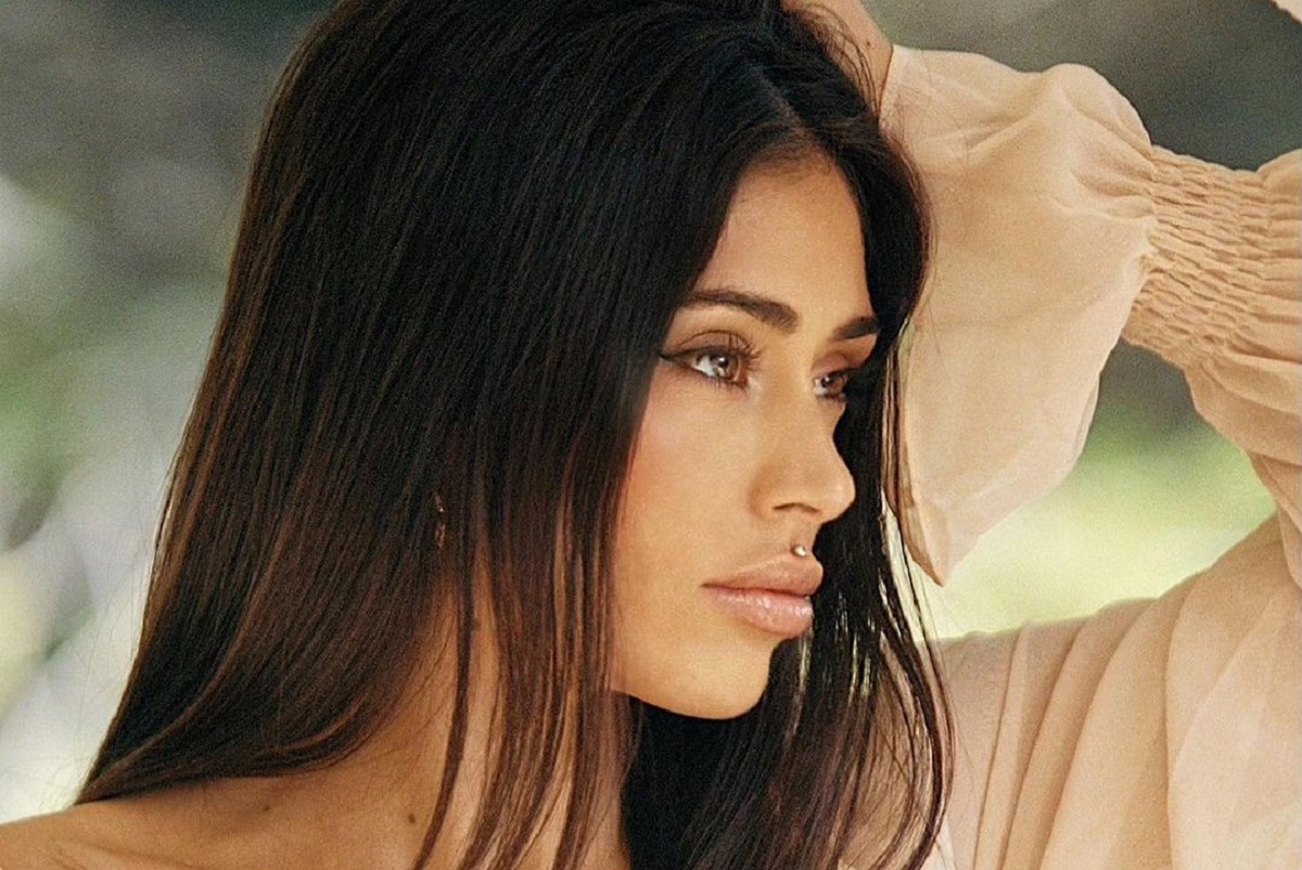 la modella angelina lacour