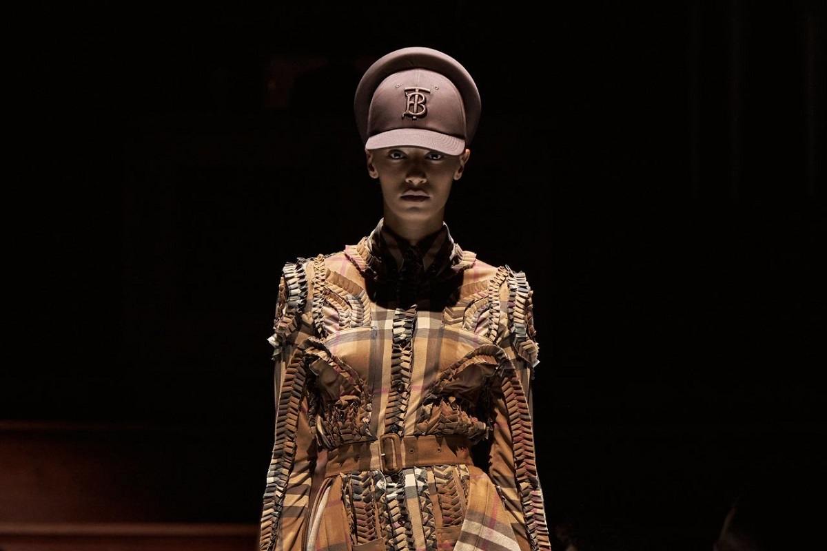 burberry no alle pelli esotiche