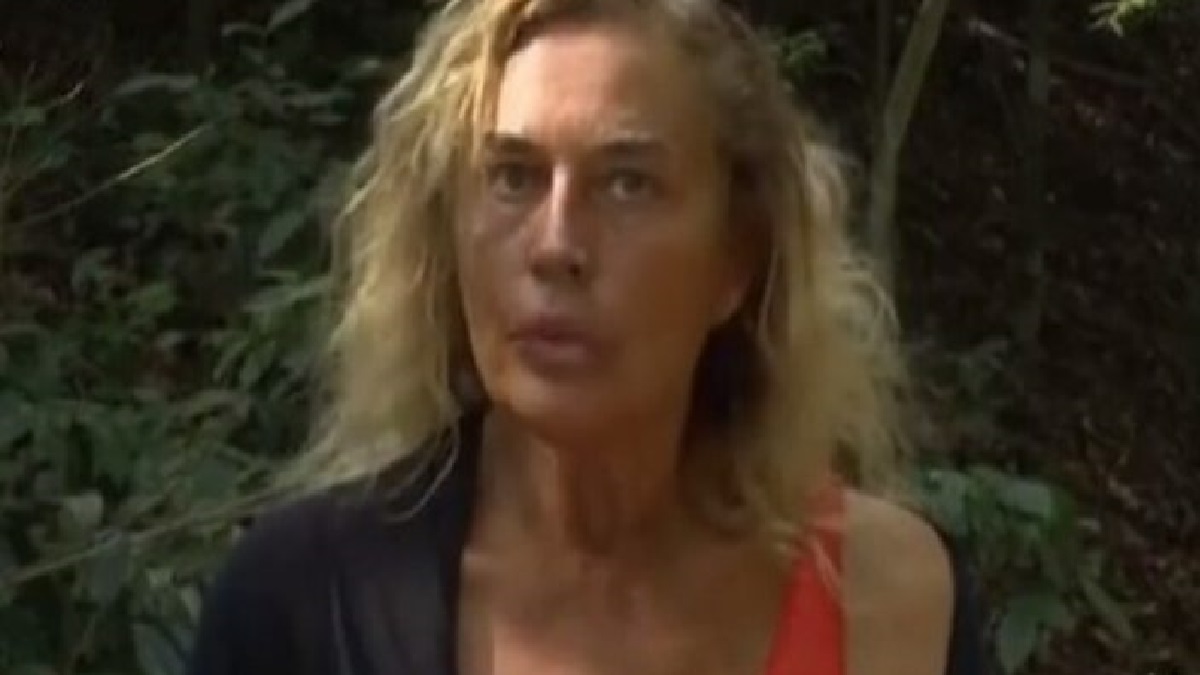 Isola dei famosi, l'accusa: "Le vip fanno il botulino di nascosto"