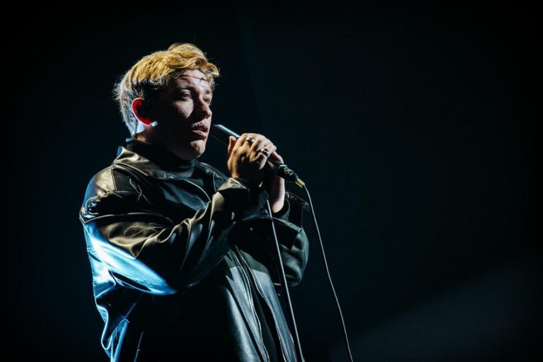 boys do cry testo significato