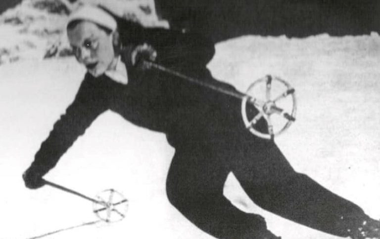 Celina Seghi in azione sulle posta da sci