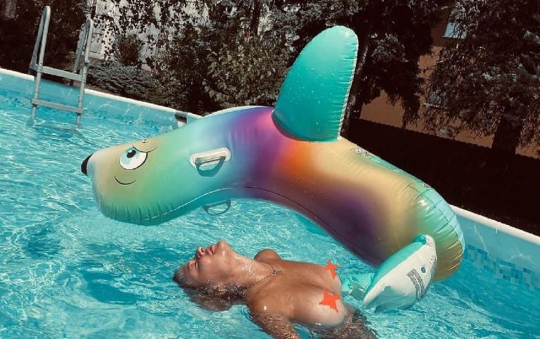 Giulia Provvedi topless