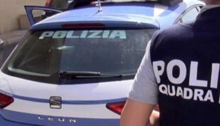 Marito geloso indagato dalla Polizia