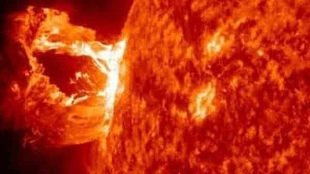 In corso una tempesta solare