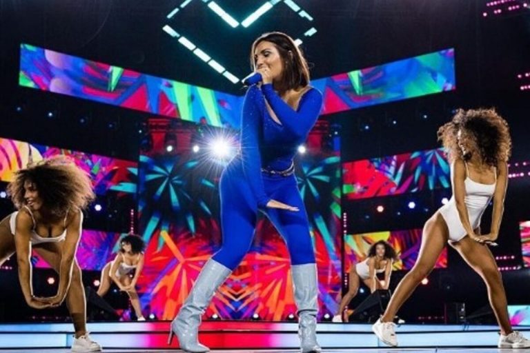 Elettra Lamborghini look Battiti Live