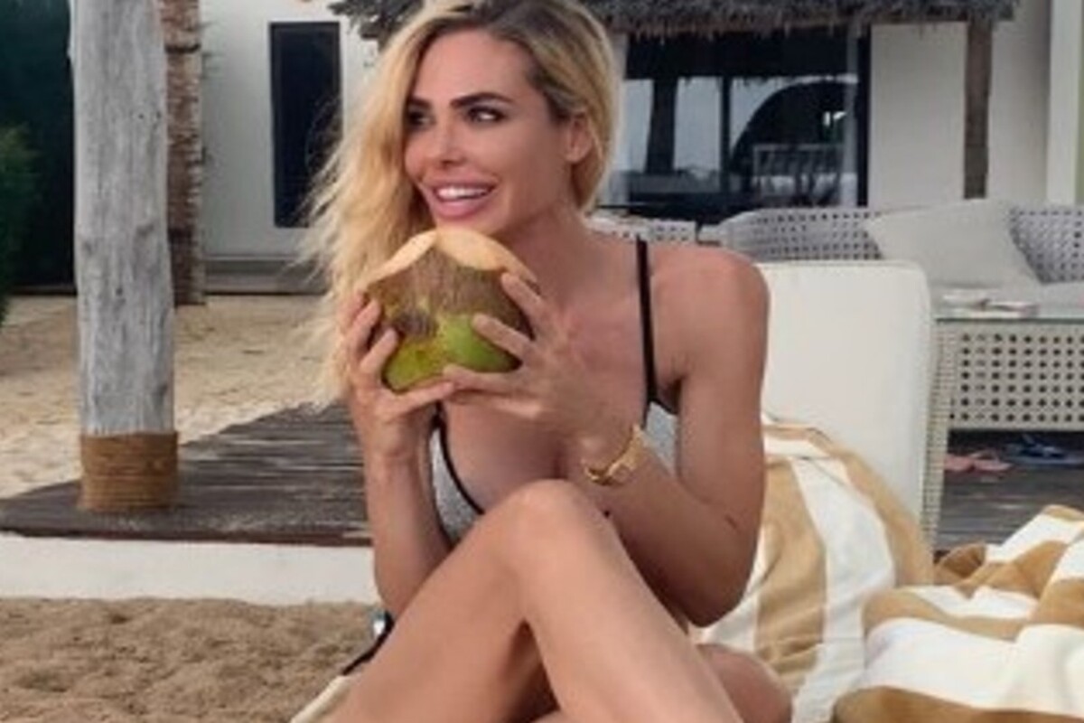 Ilary Blasi look Tanzania