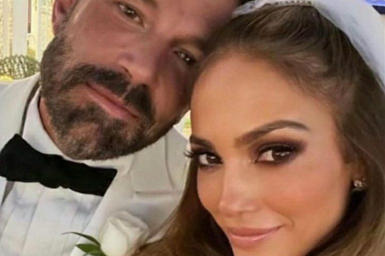 Jennifer Lopez cambia cognome