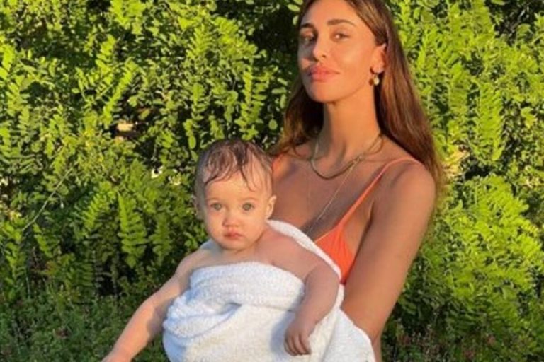 Luna Marì look estate