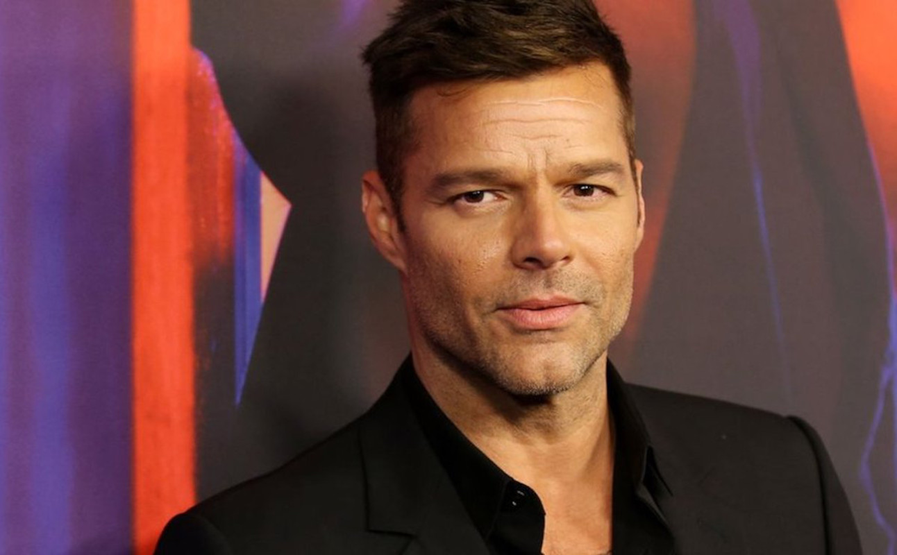 ordine restrittivo per Ricky martin