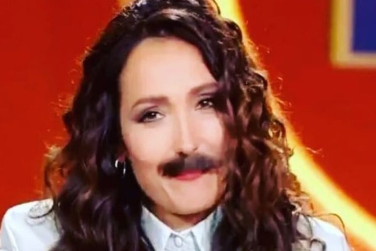 Caterina Balivo baffi